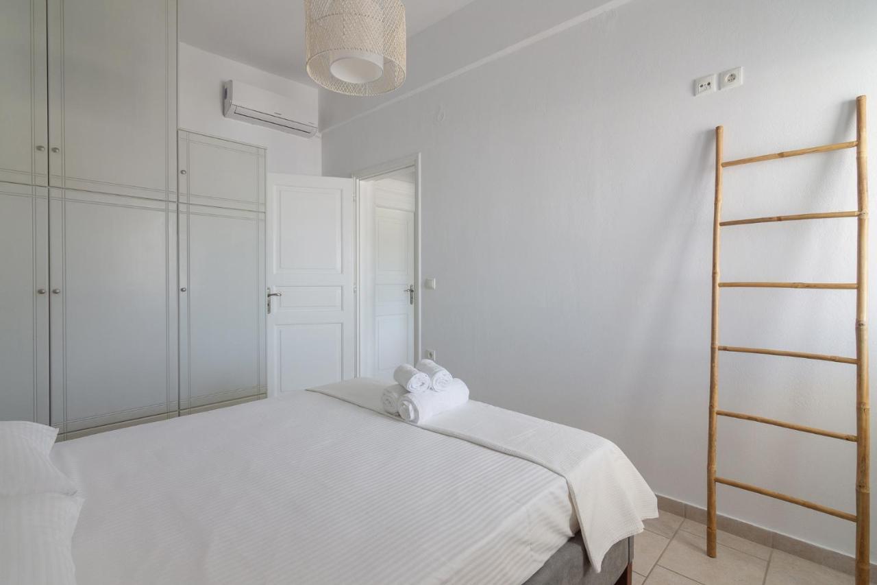 Nice And Spacious Apartment In Paros ナウサ エクステリア 写真